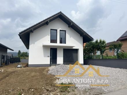 Novostavba rodinného domu v Zubrohlave 